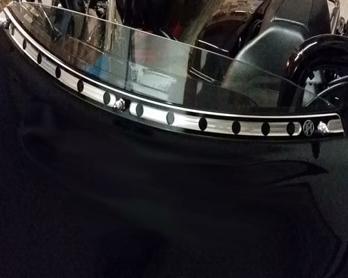 ハーレー・パーツ パフォーマンスマシン (Performance Machine)ウインドシールド・トリム