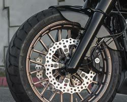 ハーレー、ダイナ アレンネス　ホイール