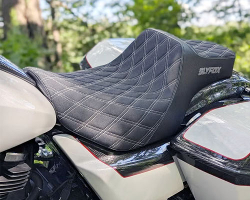 ハーレー、新商品 シート