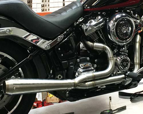 ハーレー、ソフテイル・M8 Thrashin Supply（スラッシンサプライ）マフラー