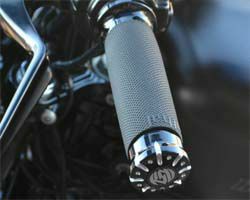 ハーレー、ダイナ ハンドルバー グリップ FXDLS ハンドグリップ（電子制御）