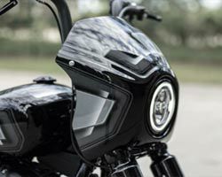 ハーレー、ソフテイル・M8 ウインドシールド：FXBB KillerCustom フェアリング