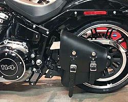 ハーレー、ソフテイル・M8 LeatherWorks スイングアームバッグ