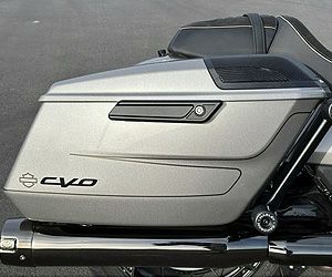 ハーレー、2024年以降ツーリングモデル用サドルバッグ・パーツ