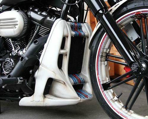 ブレイクアウト(FXBR) フェンダー＆ナンバー＆アクスル｜ハーレー