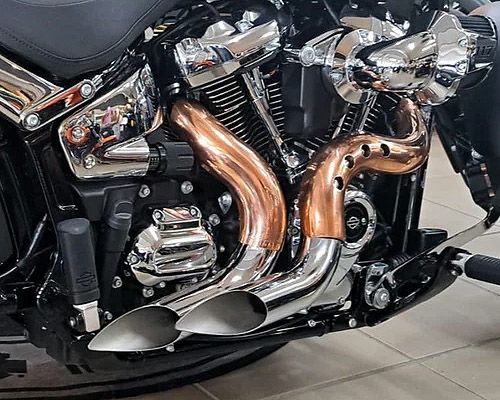 Blow Performance Exhausts(ブローパフォーマンスエキゾースト)