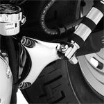 クローム・パッセンジャーフットペグサポート スポーツスター2004～2013-01