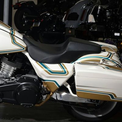 Saddlemen FXRディビジョン・シグネチャーシート ハーレー、ツーリング用