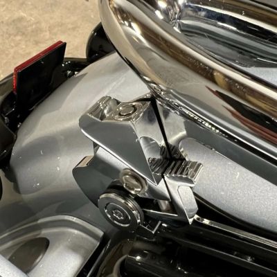 HOGWORKZ ロッキング デタッチャブルラッチキット クローム
