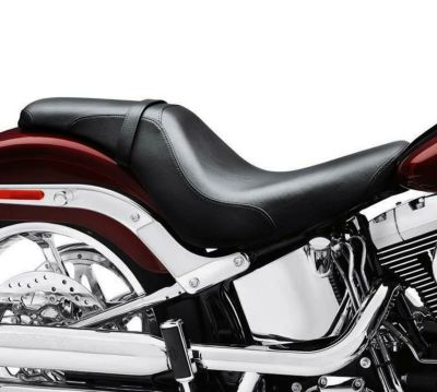 ハーレー、バッドランダーシート　ソフテイル用
