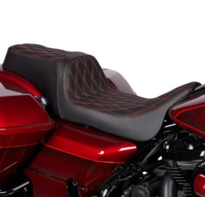 Drag Specialties 2UPシート　シルバーWステッチ　ツーリング系 Drag Specialties 2UPシートシルバーWステッチツーリング系