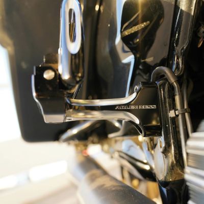 Arlen Ness（アレンネス） FORGED パッセンジャーフロアボード マウントキット ブラック