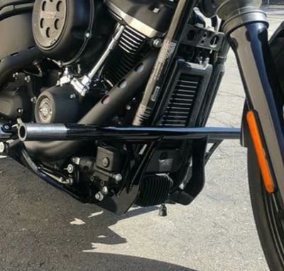 Santoro Fabworx ハイウェイ クラッシュバー グロスブラック M8ソフテイル