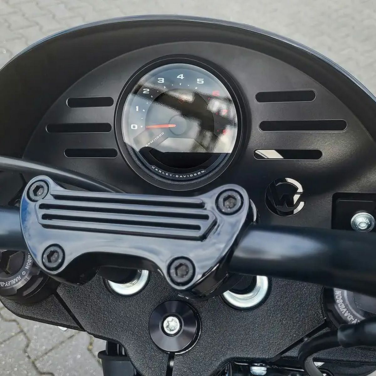 Harley-Davidson スピードメーター 2個セット fxs 手っ取り早かっ FXE純正