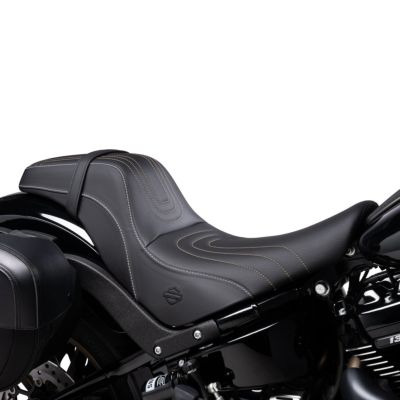スイッチバック 2UPシート Uステッチ 【M8 ローライダー/S/ST、スポーツグライド】