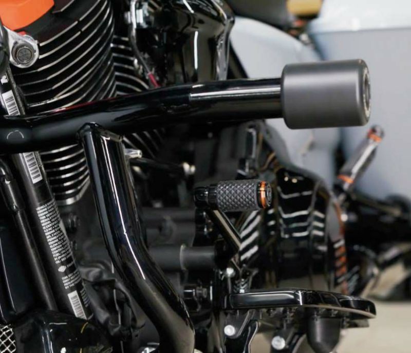 Flat Out クラッシュバー 【ナイトスター、スポーツスターS