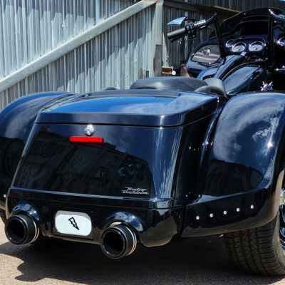 Paul Yaffe プロストリート・リアフェンダーキット デュアルマフラーアウトレット (テールライト付) フリーホイーラー、ロードグライド3