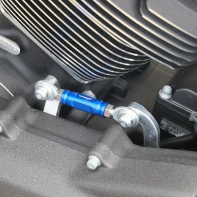 SPEEDRA M8ソフテイル用 アジャスタブル・シフトリンケージ (ブルー)