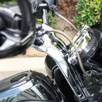 スラッシンサプライ(THRASHIN SUPPLY) ミッドベンド・ハンドルバー (クローム) 2023以降CVOロードグライド、2024以降ロードグライド