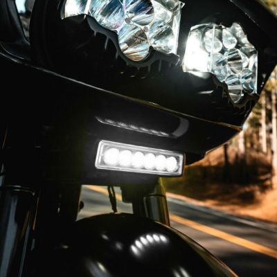 Custom Dynamics ロードグライド LEDドライビングライトバーキット (ホワイト)