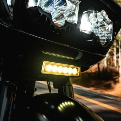 Custom Dynamics ロードグライド LEDドライビングライトバーキット (イエロー)