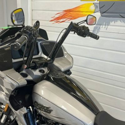 Fat Baggers 1.5インチ径 EZ Install ポインテッドトップ ハンドルバー 14インチ (グロスブラック) ロードグライド