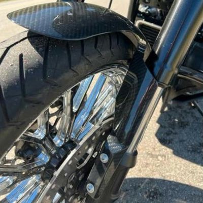 M8 ローライダーS/ST カーボンファイバー・フロントフェンダー (綾織パターン) OG