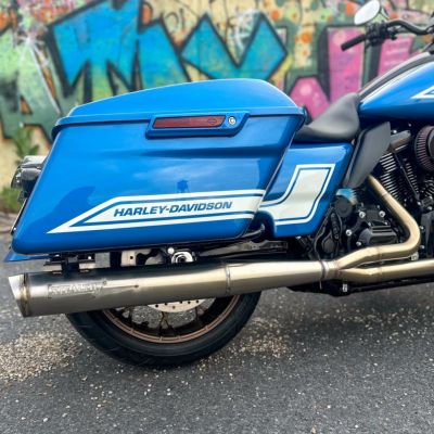M8ツーリング 2-1フルエキゾーストマフラー フルレングスタイプ (ステンレス) Stealth Pipes