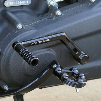 スラッシンサプライ M8ソフテイル用ミッドコントロールシフト