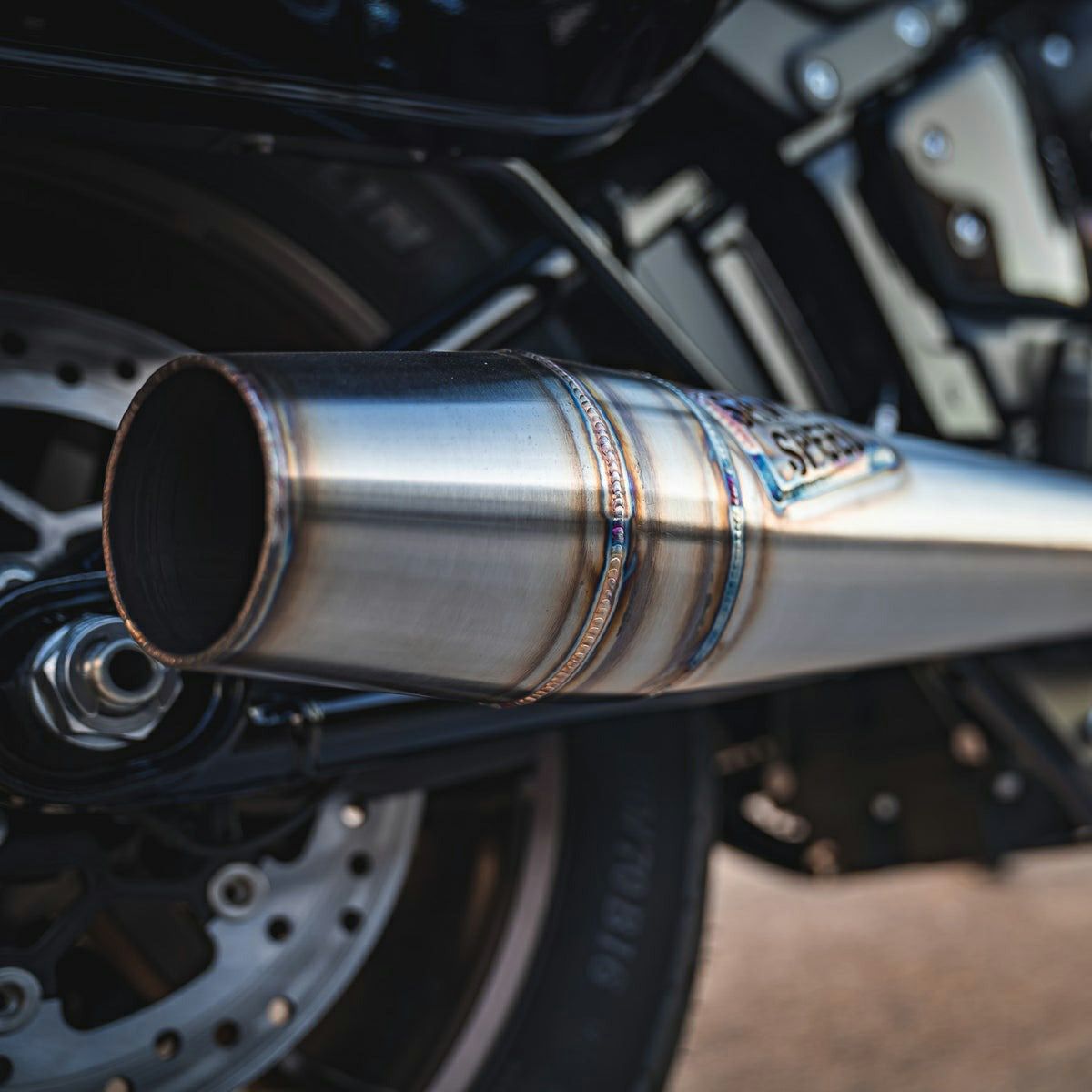 2017以前 ソフテイル ミッドレングス・2in1フルエキゾーストマフラー (ステンレスブラシ仕上げ) SAWICKI1