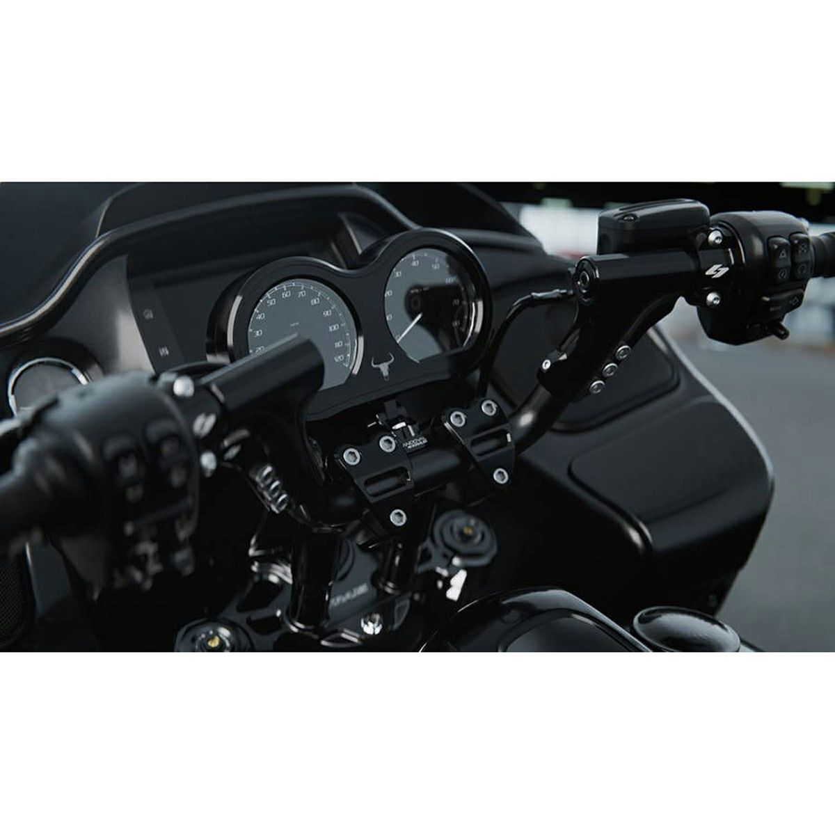 2015～2023 ロードグライド Sandoval Open Road ハンドル/ライザーキット 10.5インチ ゲージマウント付 (ブラック) KRAUS5