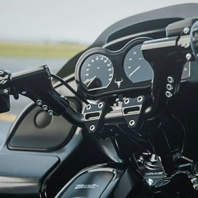2015～2023 ロードグライド Sandoval Open Road ハンドル/ライザーキット 12.5インチ ゲージマウント付 (ブラック) KRAUS