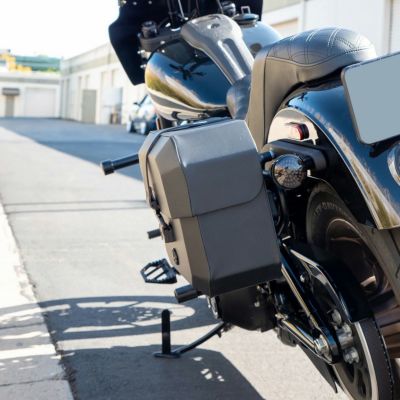 M8 ローライダー/S Outlaw 10L クイックマウント・スモールサドルバッグ (左用) Viking Bags