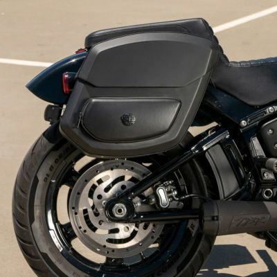 M8 ストリートボブ、スタンダード Ironclad 20L クイックマウント・ミディアムサドルバッグ (右用) Viking Bags