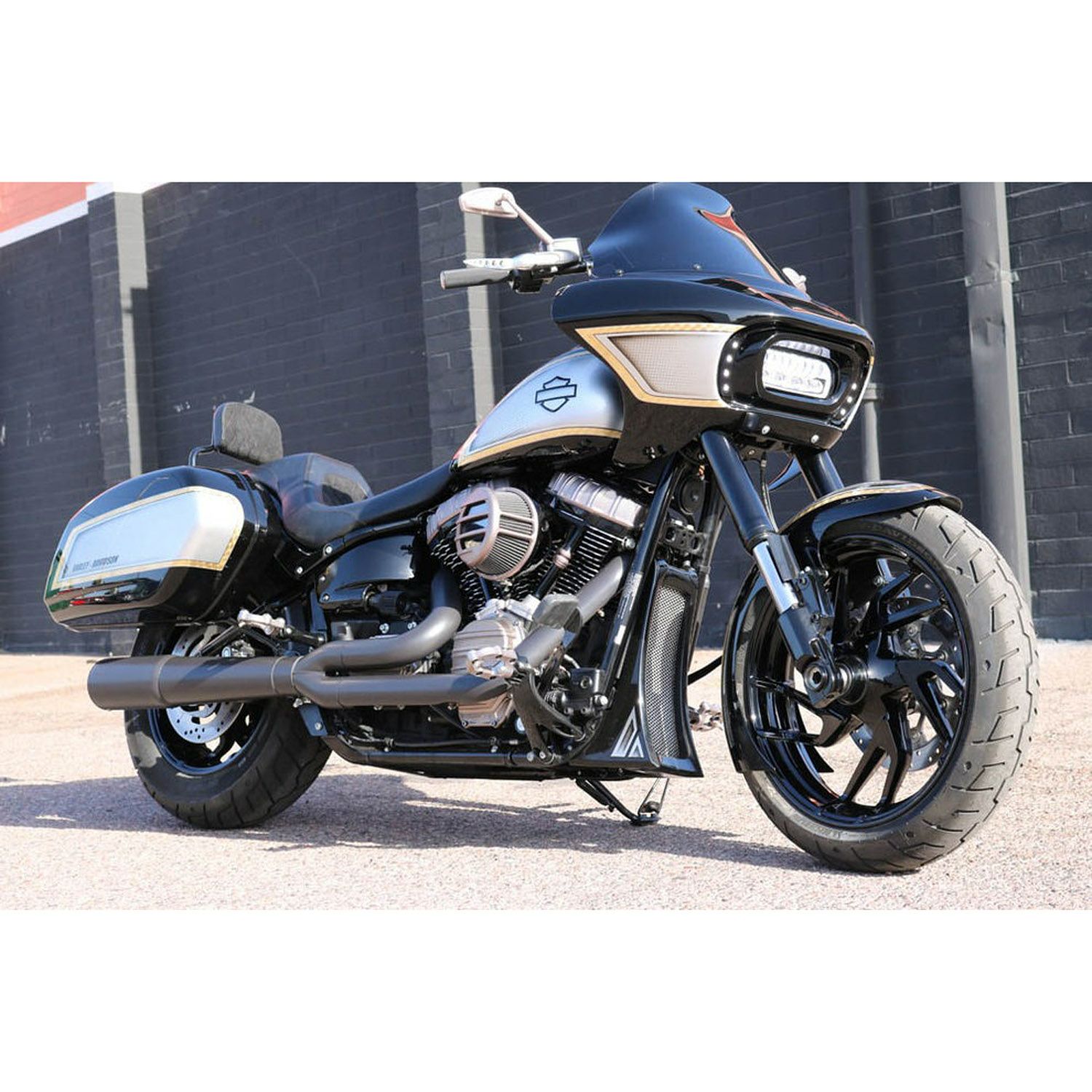 ソフテイル、ダイナ、XLスポーツスター、FXR シャークネードフェアリングキット (ウィンドシールド付) Paul Yaffe2