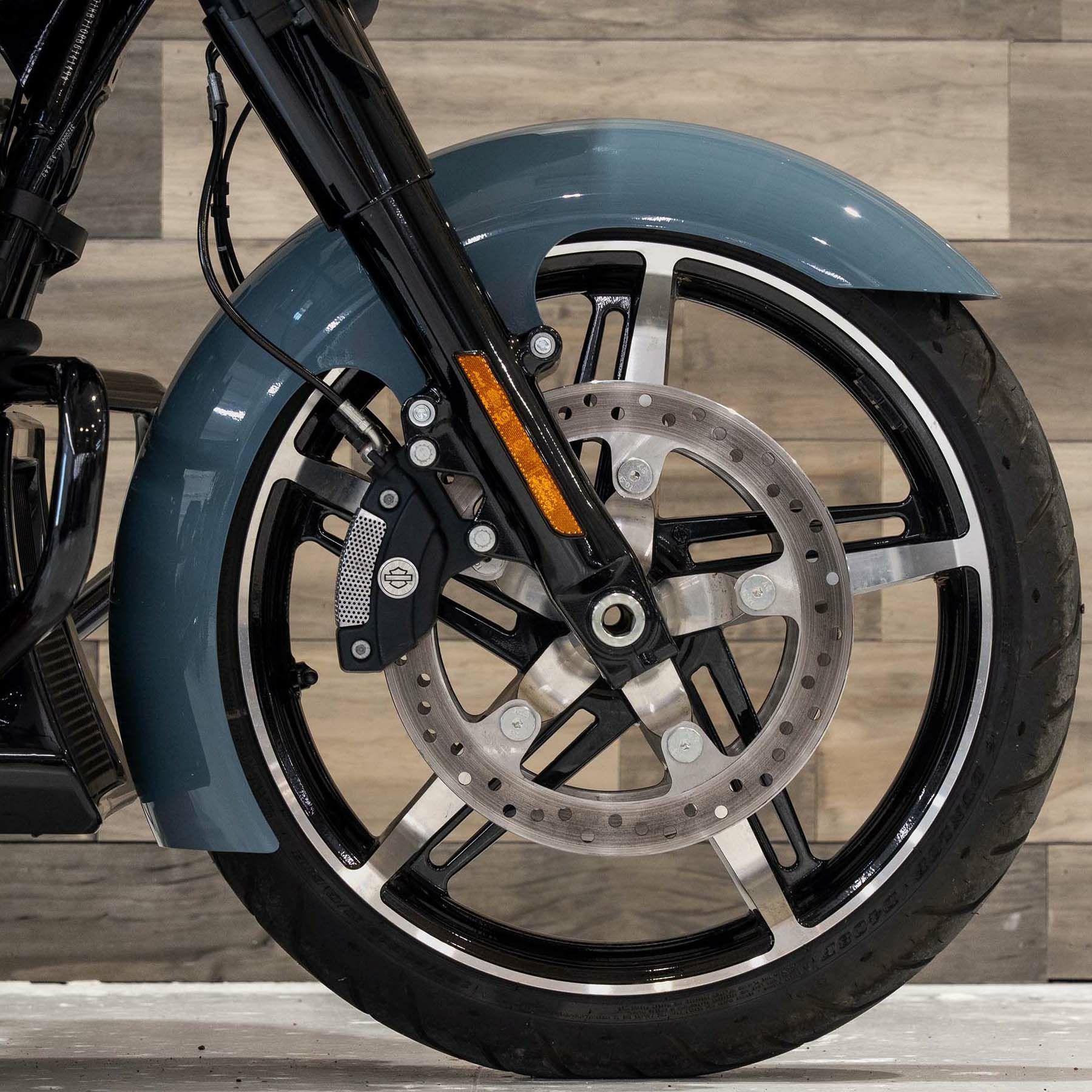 Paul Yaffe CAFE 21インチホイール用 Super Lite フェンダー 【CVO 