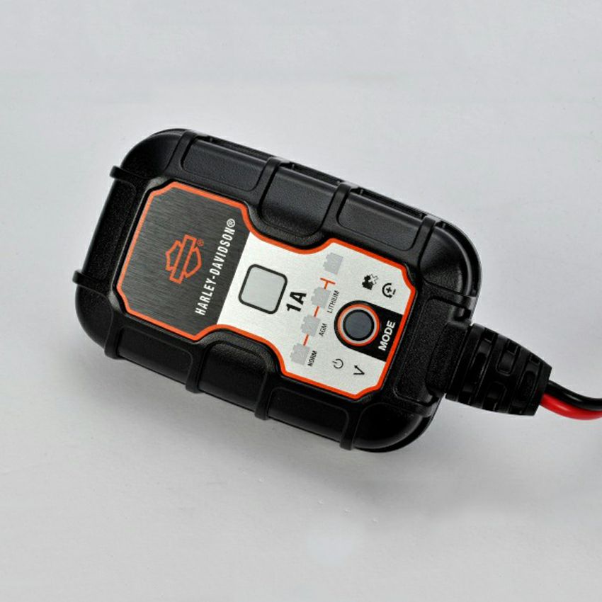 1アンペア バッテリーチャージャー/バッテリーテンダー1