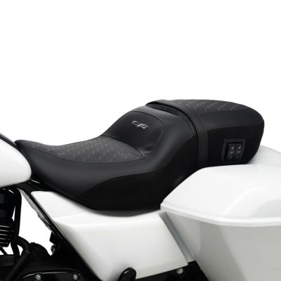 2024以降 ロードグライド、ストリートグライド サンダウナー・ヒーテッドシート (CVOスタイル)