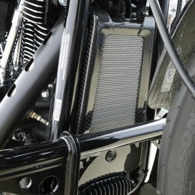 M8 ソフテイル ドライカーボン オイルクーラーカバー (綾織り・艶あり) SPEEDRA