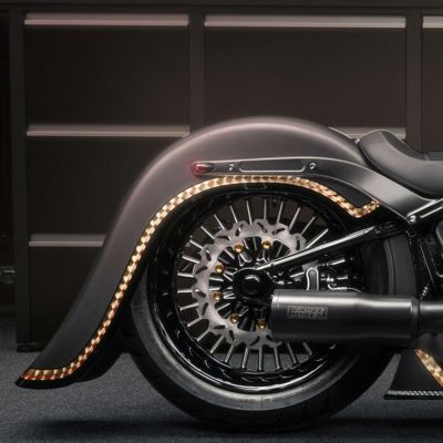 M8 スポーツグライド 180～200mmタイヤ対応 ストレッチリアフェンダー Killer Custom
