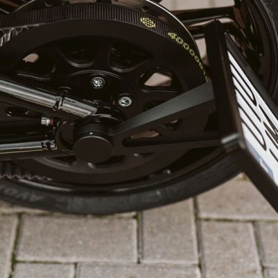 2013～2017 ブレイクアウト、ロッカー/C 日本仕様サイドナンバーブラケット (ブラックナットカバー付) Killer Custom