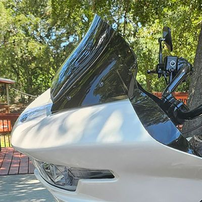 2024以降 ロードグライド、2023以降 CVOロードグライド/ST 10インチ・ウィンドシールド Freedom Shields