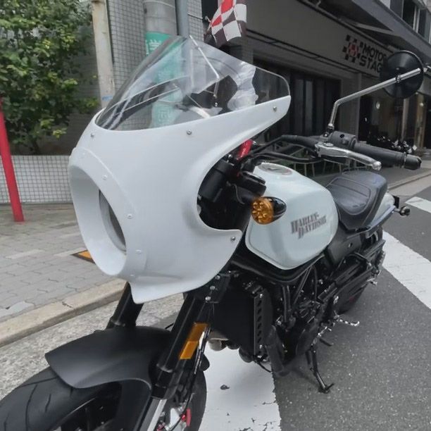 ハーレー X500 ビキニカウル (ホワイトパール) モーターステージ 