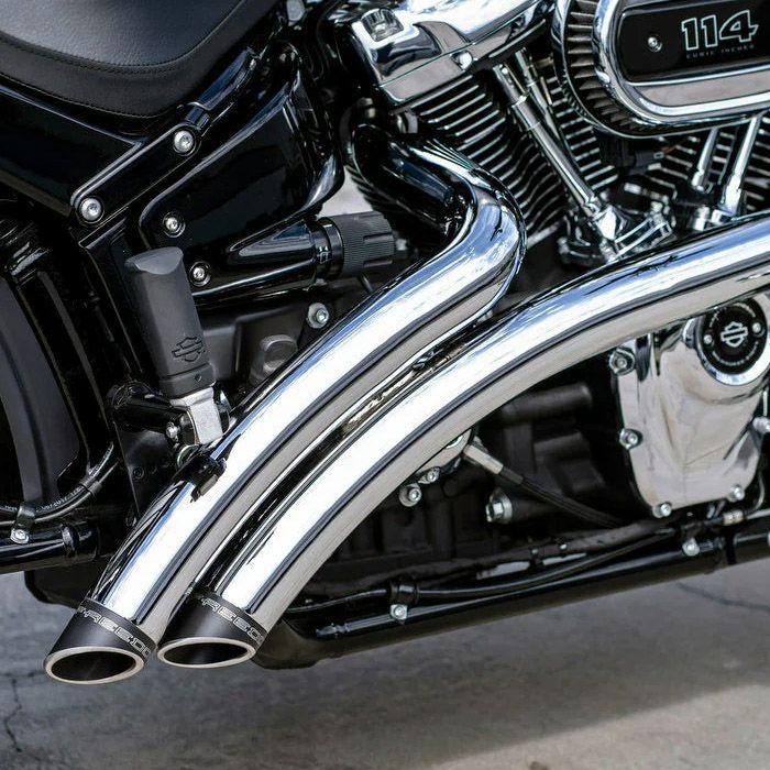 2007～2017 ロッカー、ブレイクアウト ラジカルラディウス フルエキゾーストマフラー スラッシュ (クローム/コントラスト) フリーダムパフォーマンス1