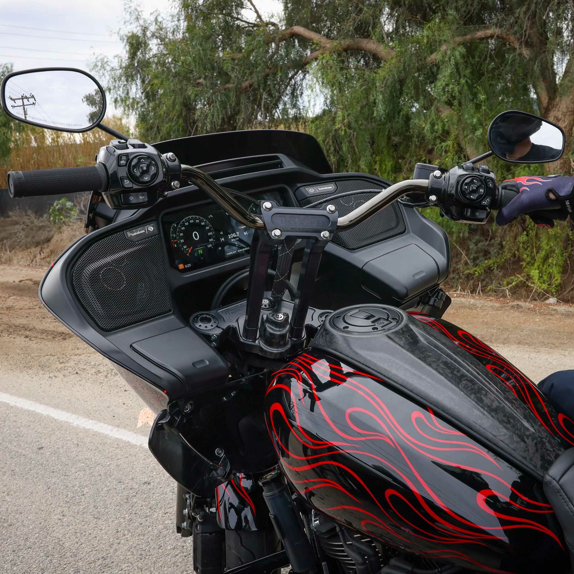 2024以降 ロードグライド トップトリプルツリー (ブラック) スラッシンサプライ2