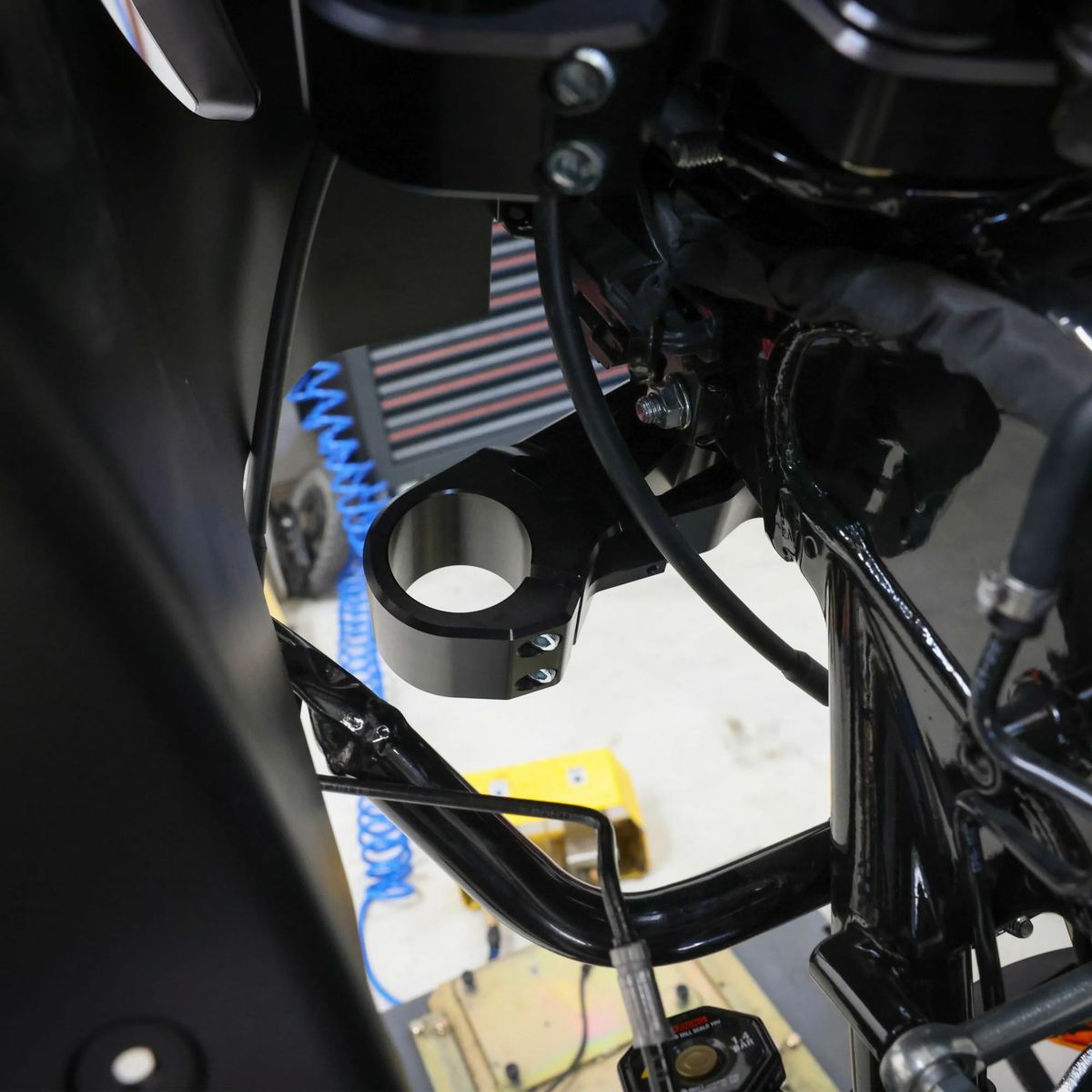 2024以降 ロードグライド ボトムトリプルツリー (ブラック) スラッシンサプライ4