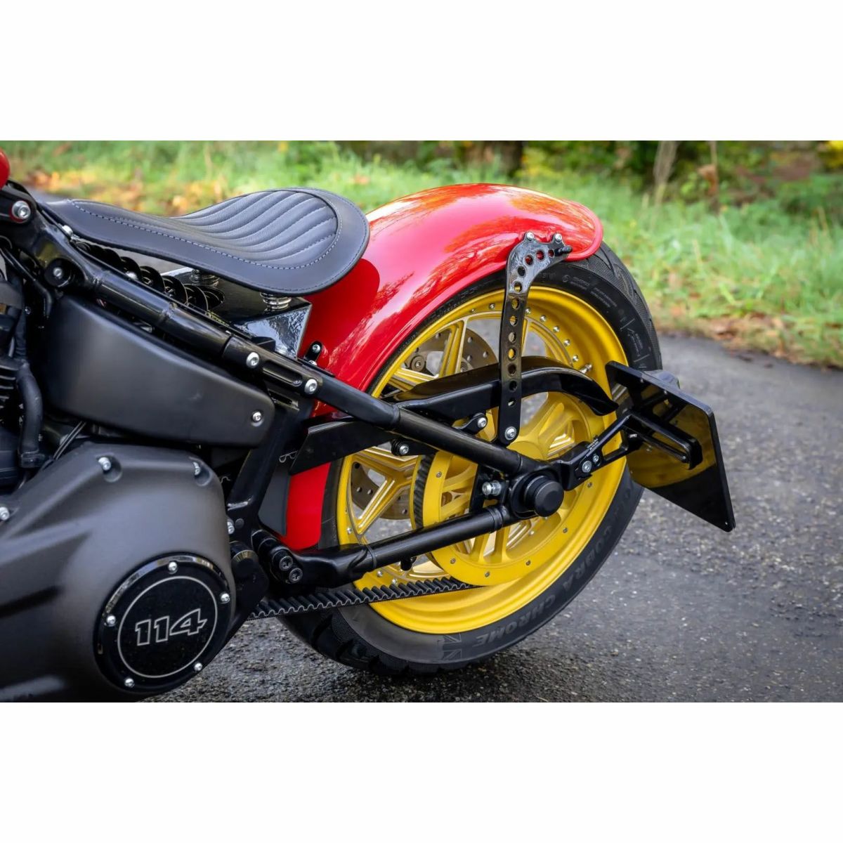 M8ソフテイル フライングボブ・リアフェンダー (200mmリアタイヤ対応) サンダーバイク2