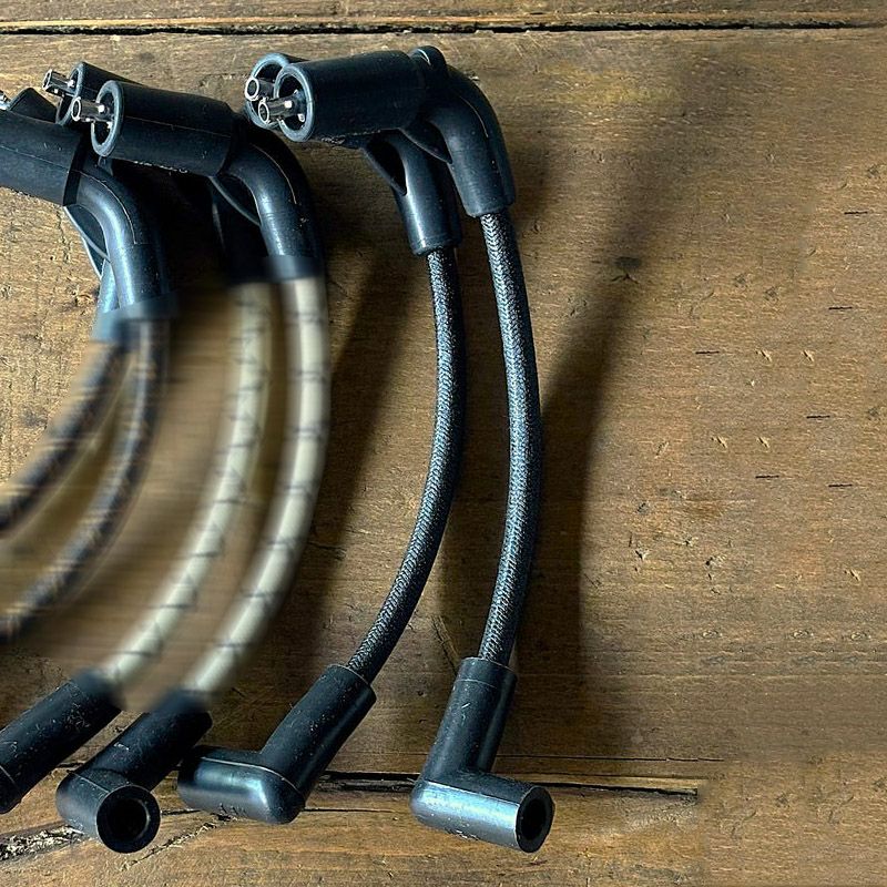 スポーツスター 布巻きスパークプラグコード (ブラック) INFINITY