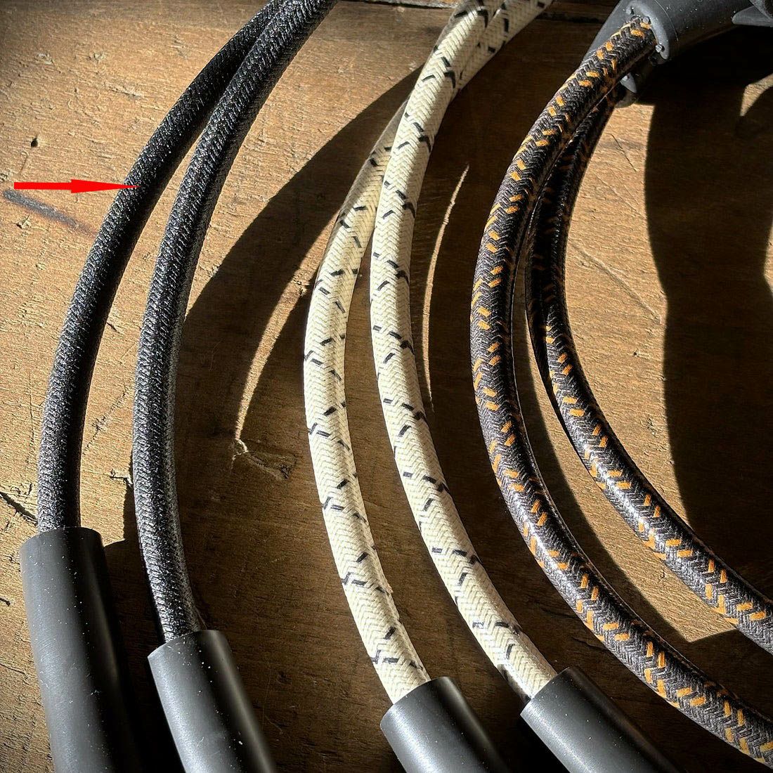 スポーツスター 布巻きスパークプラグコード 上向き用 (ブラック) INFINITY2