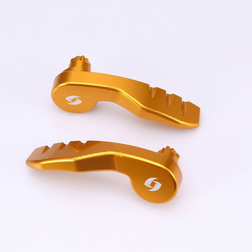 M8ソフテイル ローライダーST、エルディアブロ、スポーツグライド サドルバッグラッチレバー (ゴールド) スピードラ1